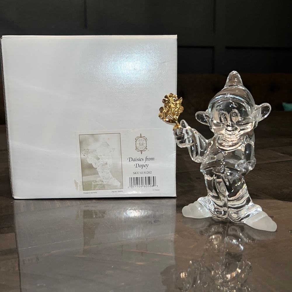 Lenox Classics Disney Crystal Dopey Figurine Daisies from Dopey 24k Gold Accents
